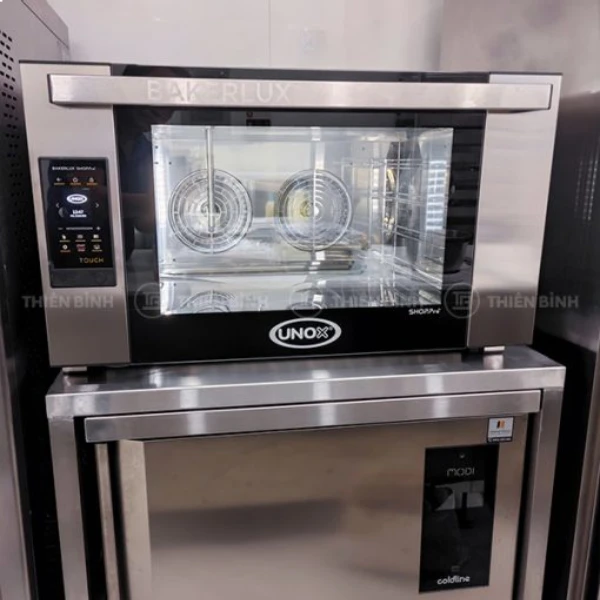 Lò nướng đối lưu 4 khay Unox Bakerlux Shop.Pro Touch XEFR04EUETDV