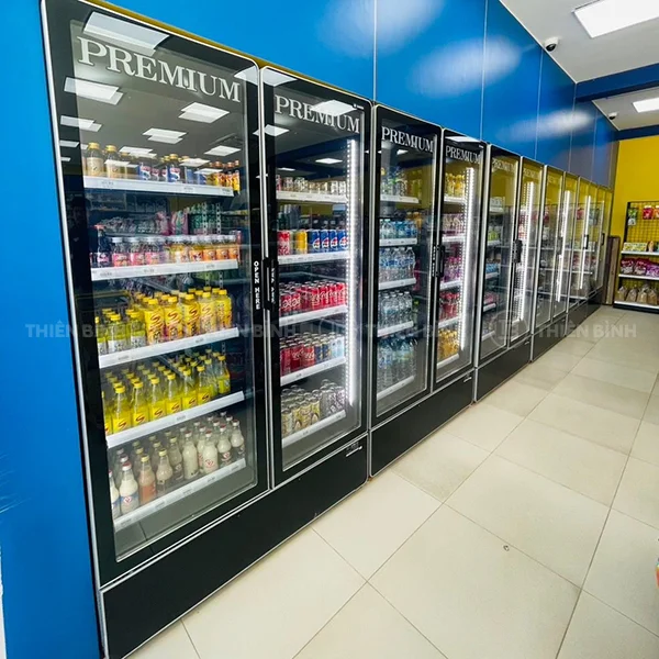 Tủ mát trưng bày thực phẩm trong siêu thị